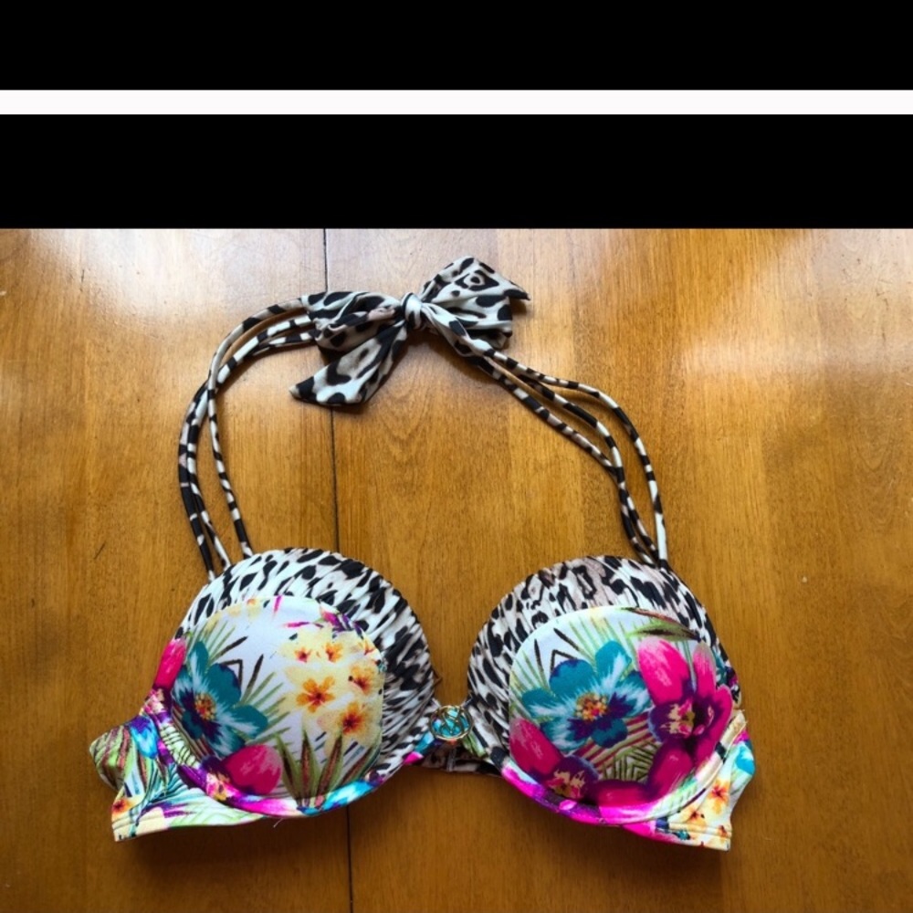 Victoria Secret floral leopard bikini top ISO!!!!